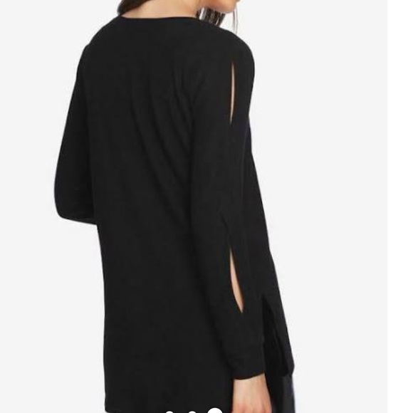 1.State cozy split sleeve V - neck Top - Picture 4 of 7